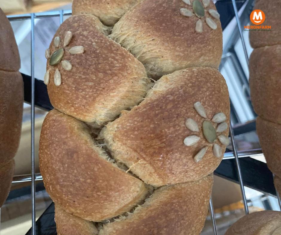 HÌNH ẢNH BÁNH MÌ HOA CÚC BỘT CHUỐI XANH BẾP CHỊ HÒA